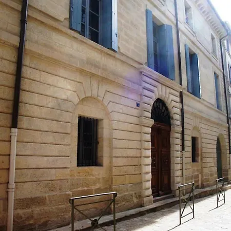 Appartement Dans Hotel De Flaux Uzes Exterior photo