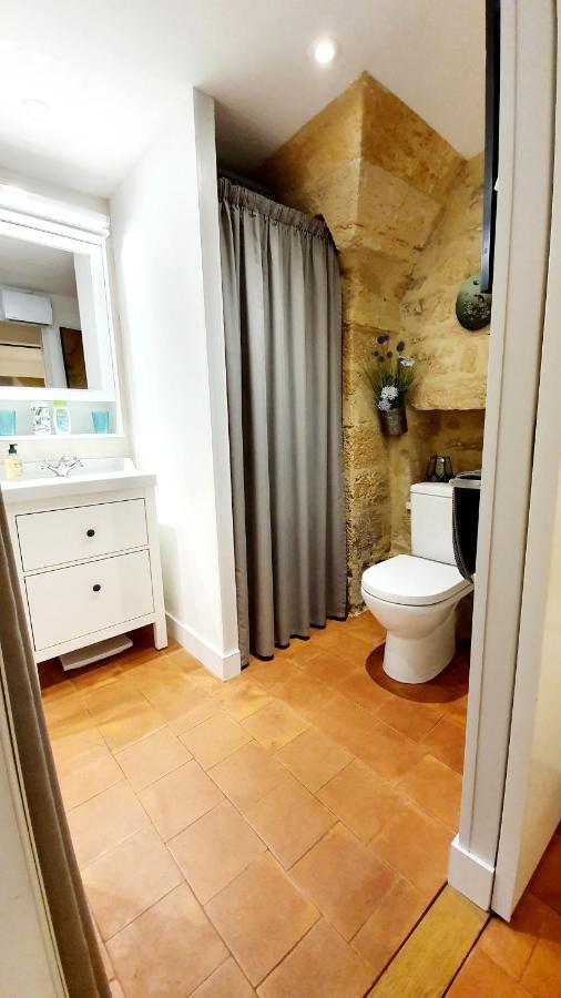 Dans De Flaux Apartment Uzes